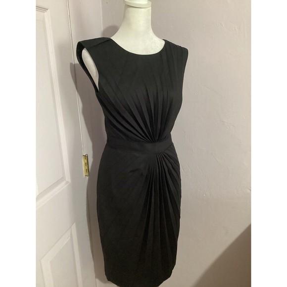 Ted Baker Black Spiral Pleated Knee Length Sleeveless Sheath Dress - Picture 2 of 8